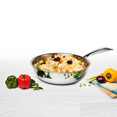 Artista Tri-Ply Frypan 18cm. / Capacity 850ml.